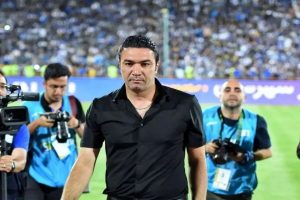 هواداران استقلال از نکونام بابت پیام خوشامدگویی به سرمربی نساجی انتقاد کردند