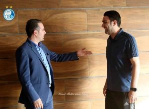 هواداران استقلال از نکونام بابت پیام خوشامدگویی به سرمربی نساجی انتقاد کردند1