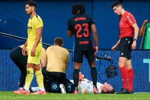 گلر بارسلونا به تمرینات باز گشته است1