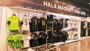 کهکشانی ها پیشتاز درآمد زایی از فروش پیراهن2