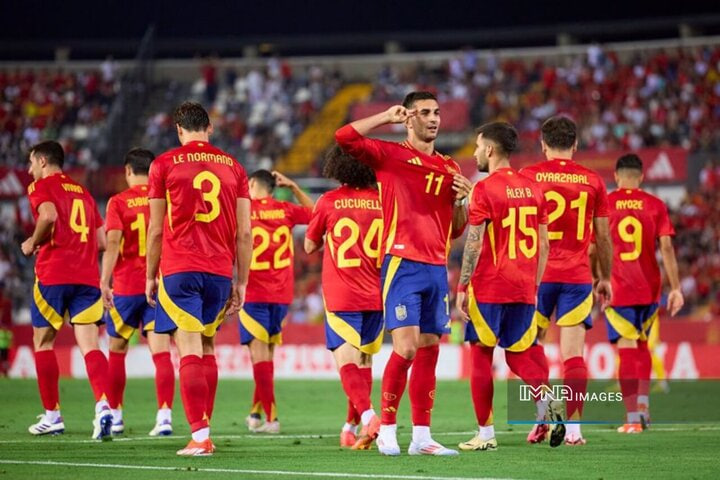 سوئیس و اسپانیا یک قدم تا جام جهانی؛ اروپا در تب هیجان1