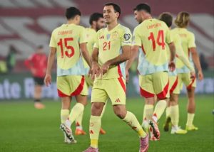 سوئیس و اسپانیا یک قدم تا جام جهانی؛ اروپا در تب هیجان 1 سوئیس و اسپانیا یک قدم تا جام جهانی؛ اروپا در تب هیجان2