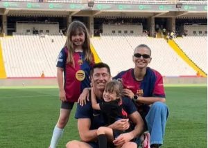 جدایی لواندوفسکی از بارسلونا؟ همسرش پرده را کنار زد2