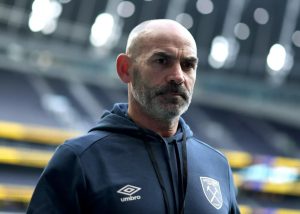 پاکو خمس جنجال به پا کرد؛ تنش روی نیمکت وستهام مقابل دوربین‌ها1