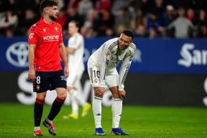 خطر بزرگ برای امباپه؛ زانوی ستاره در خطر؟ 2 خطر بزرگ برای امباپه؛ زانوی ستاره در خطر؟