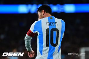 آخرین بازی لیونل مسی در آرژانتین؛ وداعی احساسی1